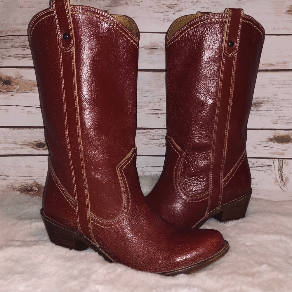 Frye Carmen Pull-On Boots Brick Red Crackle 8